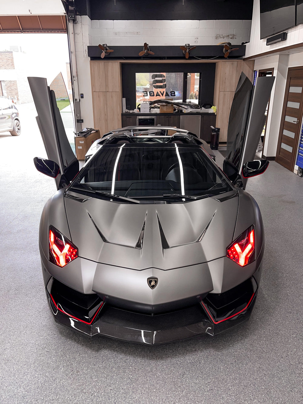Build Lamborghini Aventador